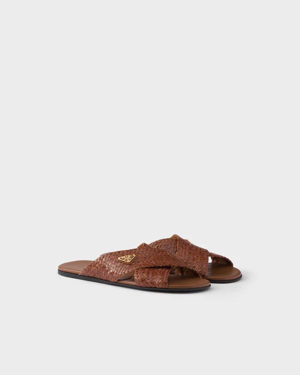 Scarpine in pelle a crisscross