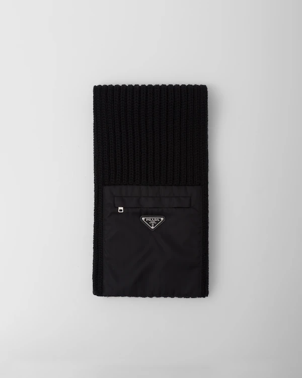Sciarpa in lana con tasca in gabardine Re-Nylon