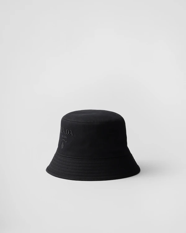 Cappello a secchiello