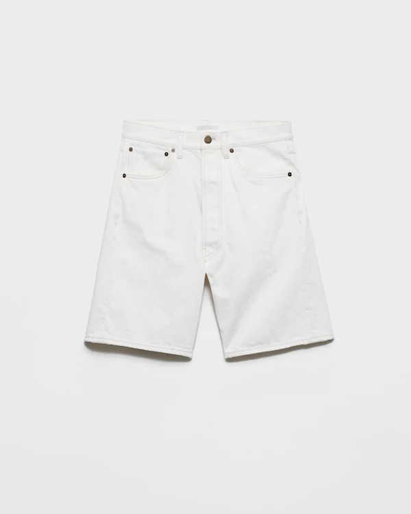 Bermuda in denim usato Bermuda in denim usato