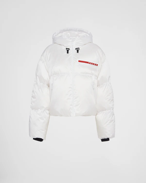 Giacca imbottita tecnica in Re-Nylon corta