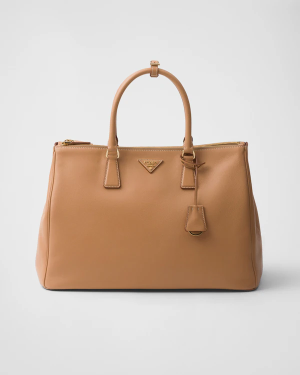 Borsa in pelle extra-large Prada con fibbia