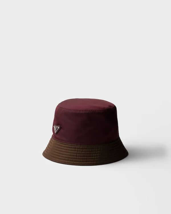 Cappello a secchiello in Re-Nylon bicolor