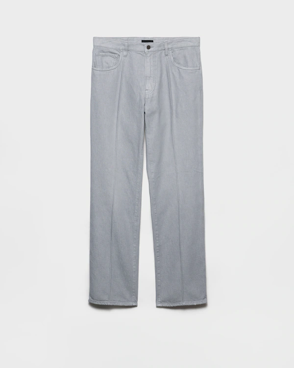 Jeans in denim lavato a cinque tasche