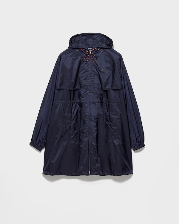Impermeabile con cappuccio in Re-Nylon leggero